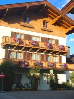 Pension Eppensteiner, Sankt Johann in Tirol, Österreich